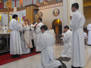 Ceremonia de ordenación en Diócesis de San Bernardo.